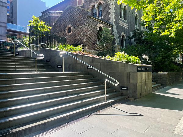 120 Collins St