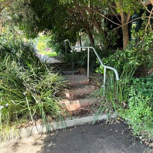 Kensington St Rail 