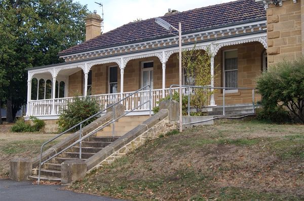 Martin Manor Rail