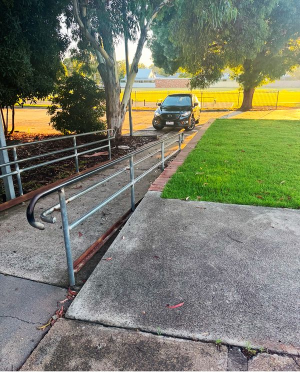 Simms St Rail