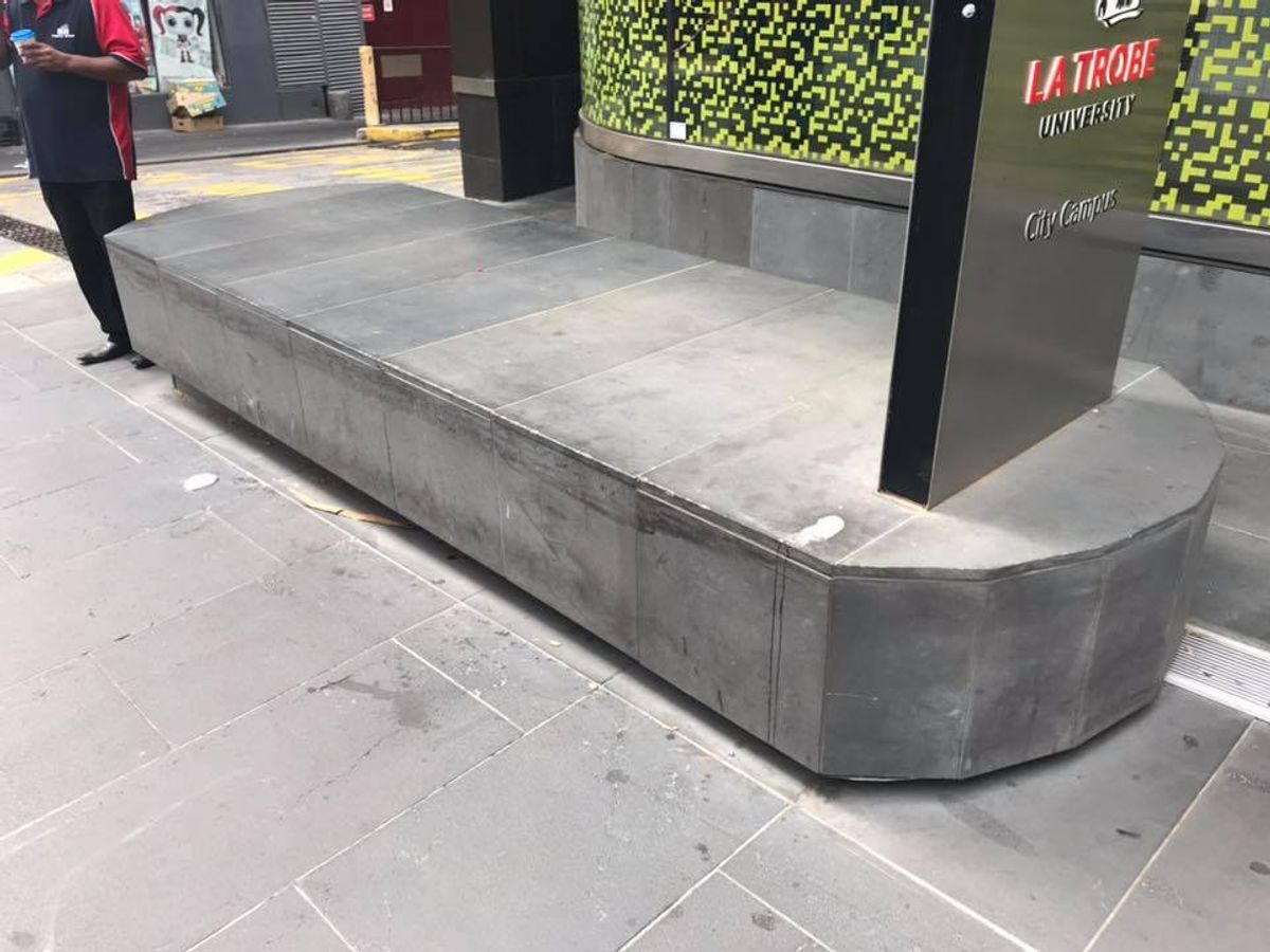 La Trobe Ledge skate spot