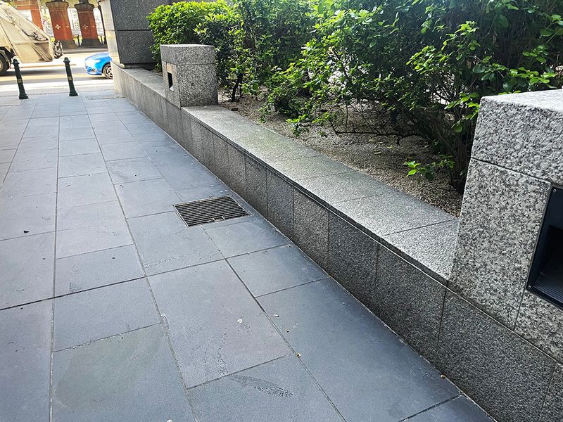 452 Ledges