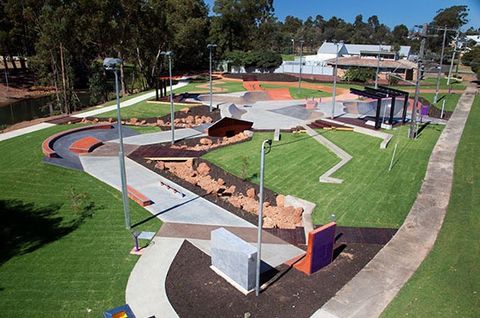 Collie New Skatepark photo 4