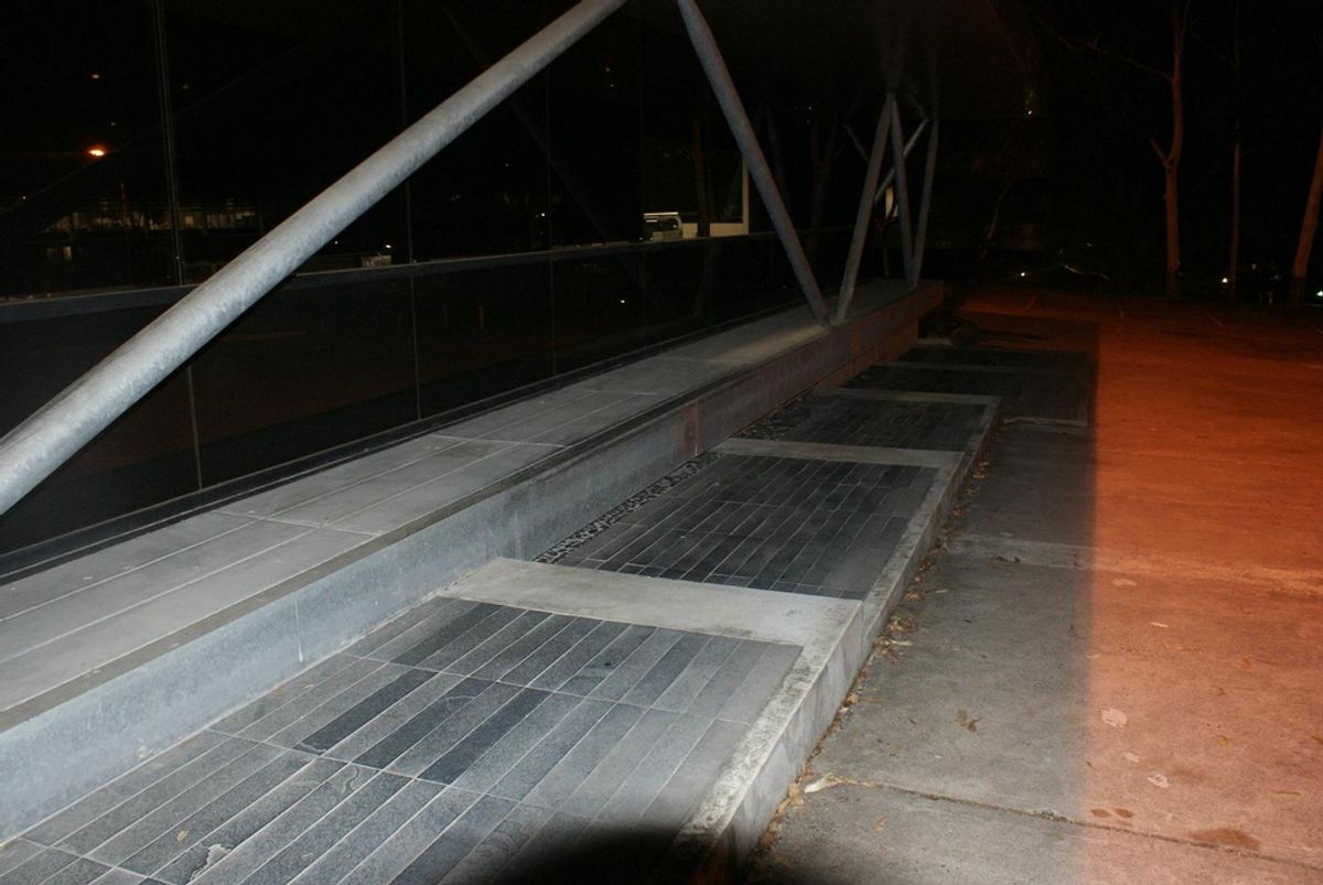 Minolta Ledge skate spot