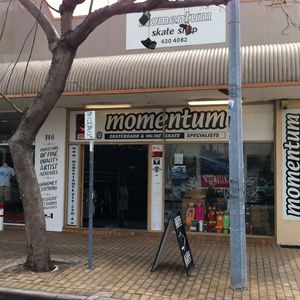 Momentum Skateshop