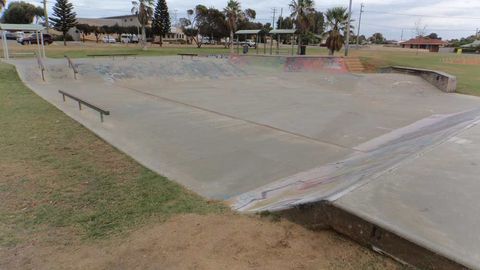 Wonthella Skate Park photo 10