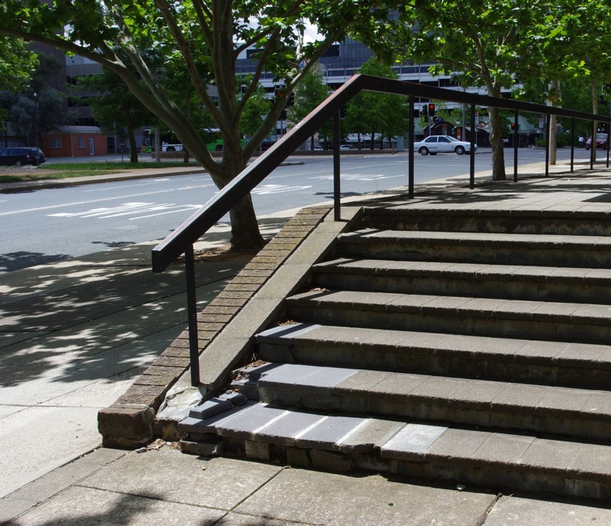 Civic Rail #1 skate spot
