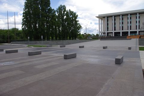 Questacon Plaza photo 2