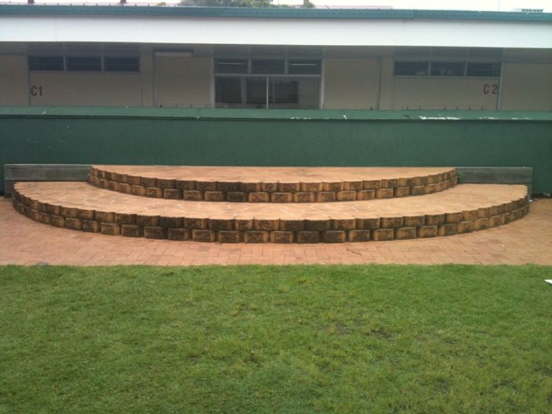 G'ville school manny pad/s