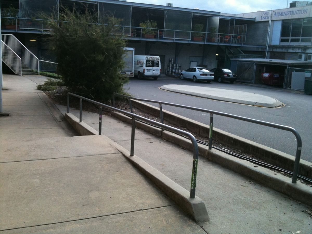 ANU Long Rail skate spot