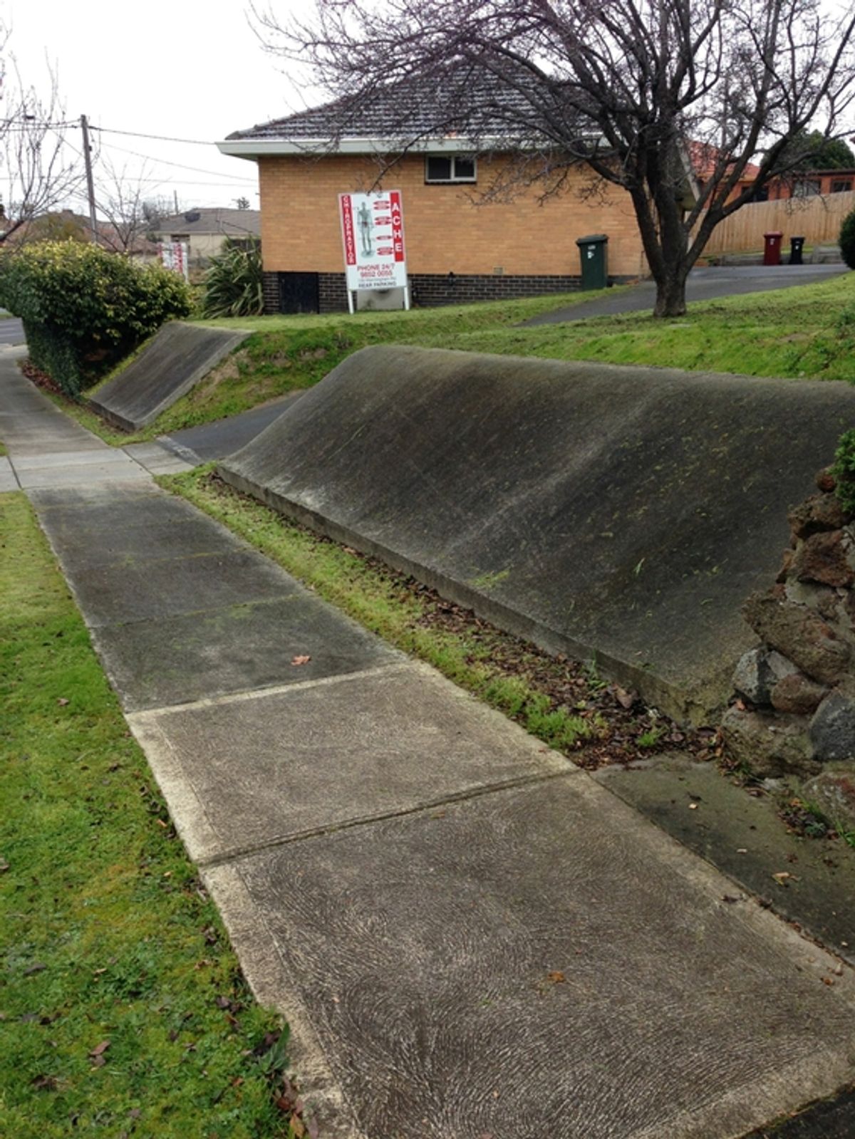 Bulleen Banks skate spot
