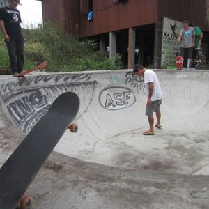 Ming Surfshop Bowl