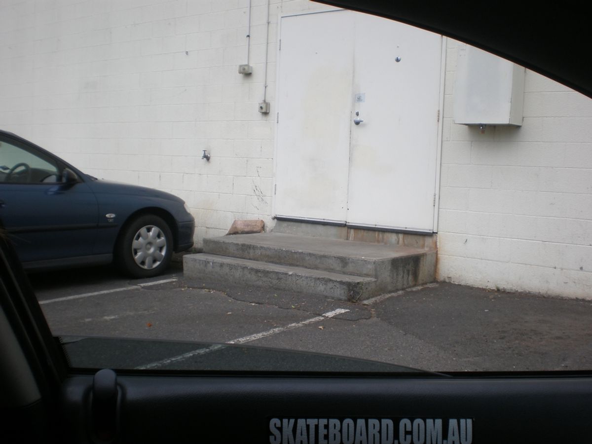 2 stair ledge skate spot