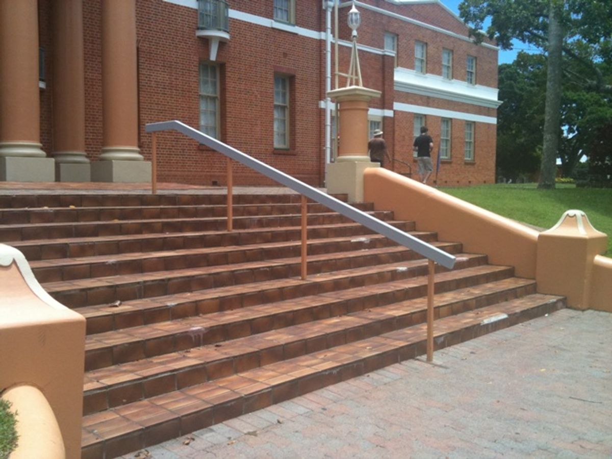 Town Hall Ten Stair & Rail skate spot