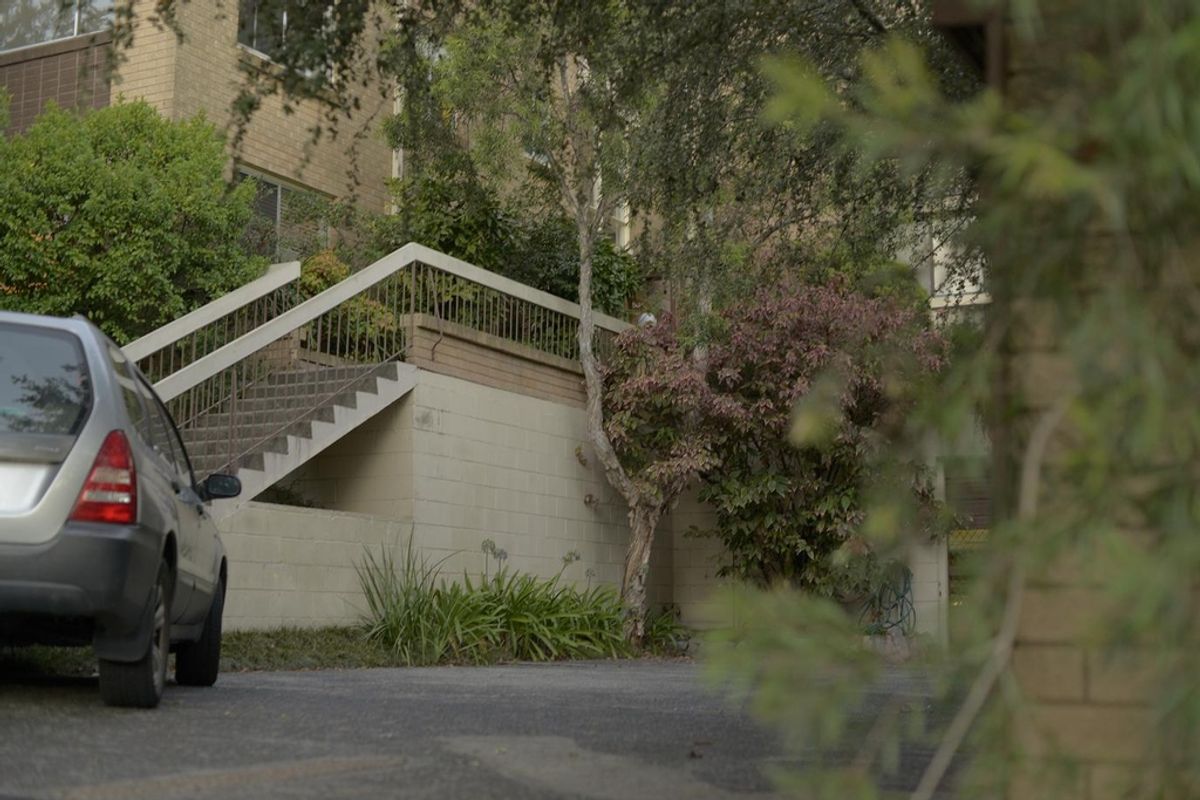 Big Papa rail gap skate spot