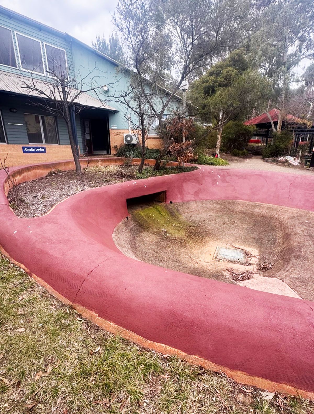 Village Pond skate spot