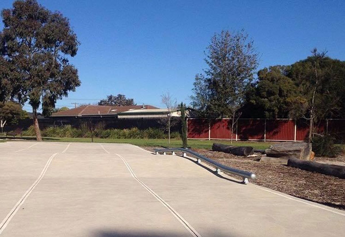 Aitken Reserve Bar skate spot
