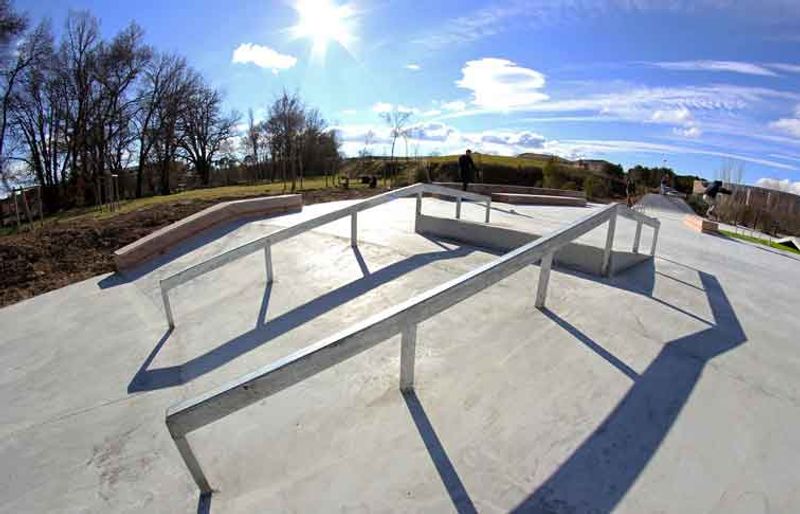Aix La Duranne Skatepark