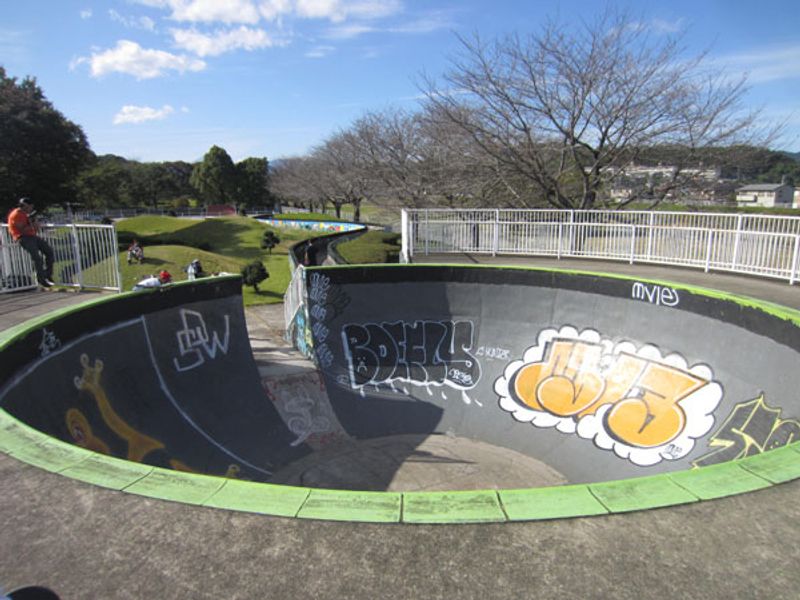 Annaka Bowl