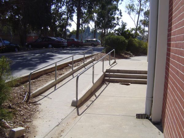 Anu Flat Bar