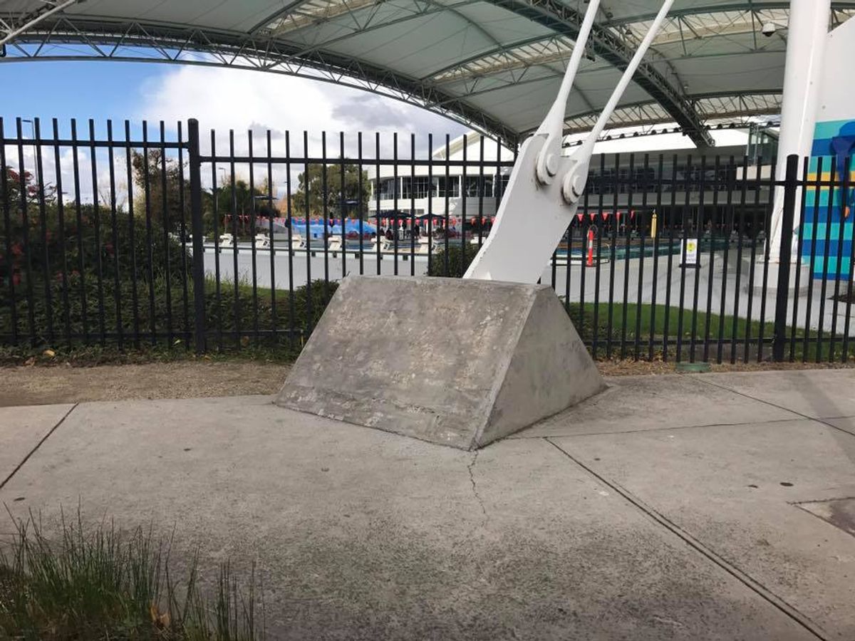 Aquatic Bank Wallie skate spot
