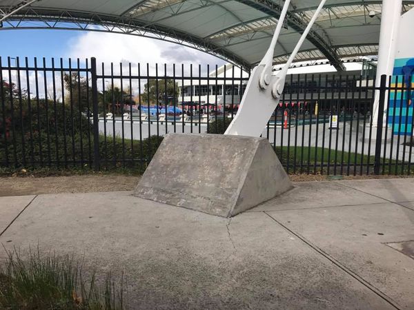 Aquatic Bank Wallie