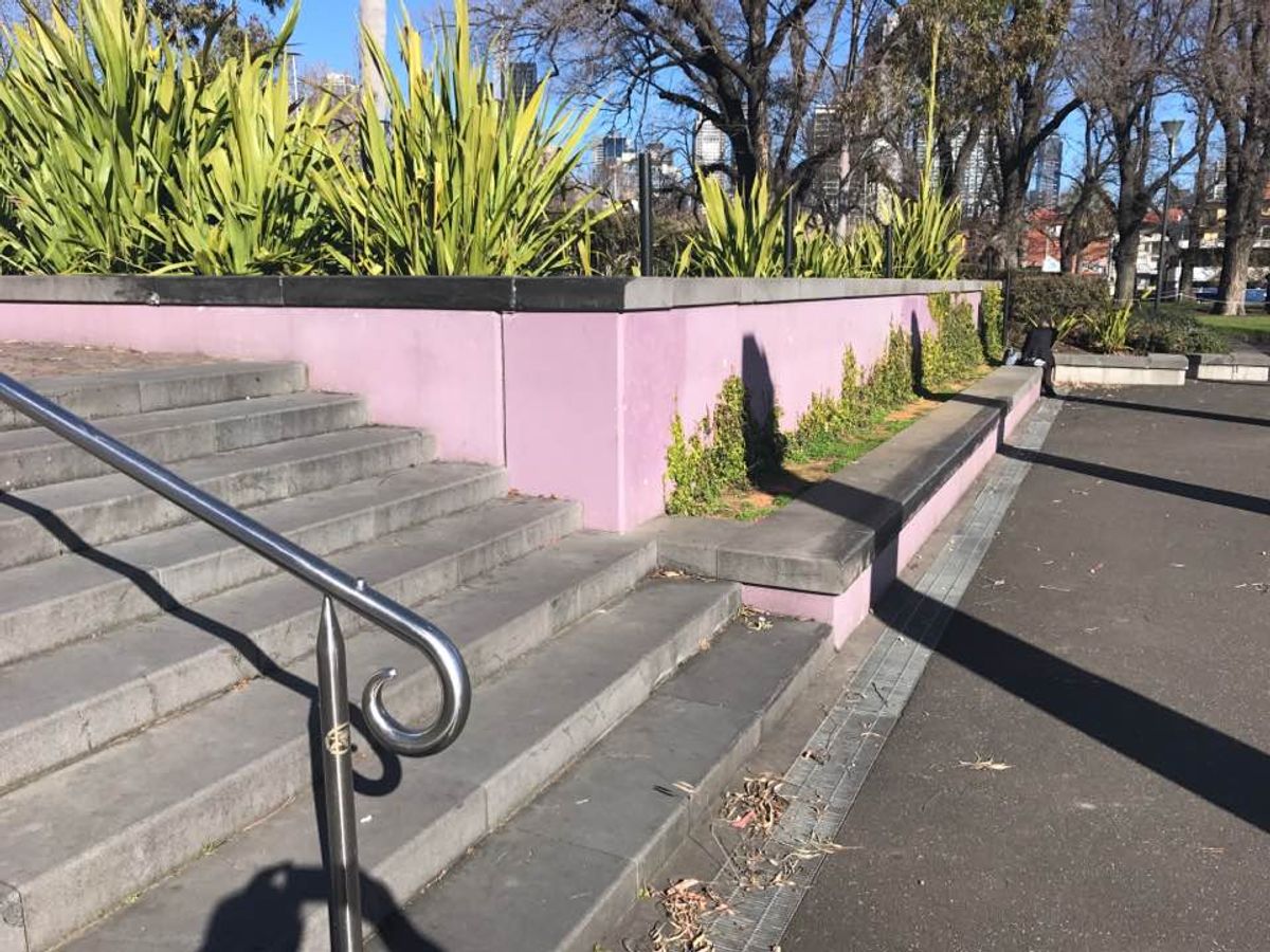 Argyle Out Ledge skate spot