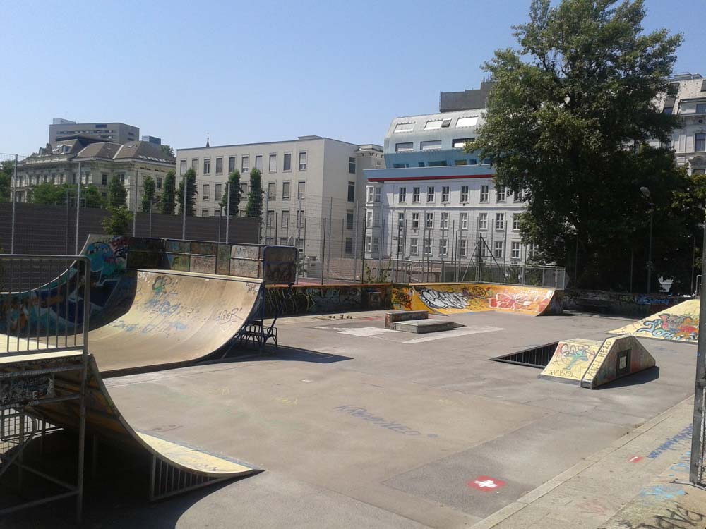 Arne Carlsson Park Skatepark