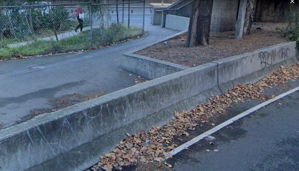 Art Barrier skate spot