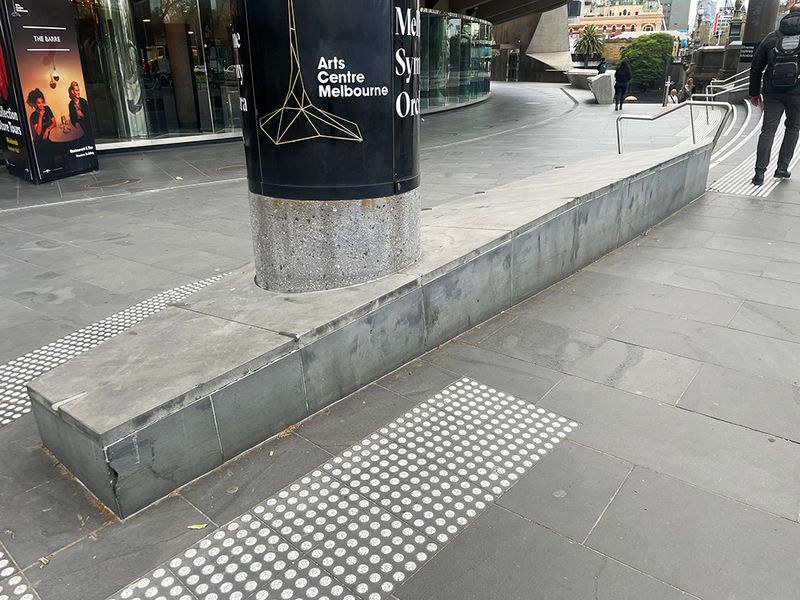 Arts Centre Ledge 