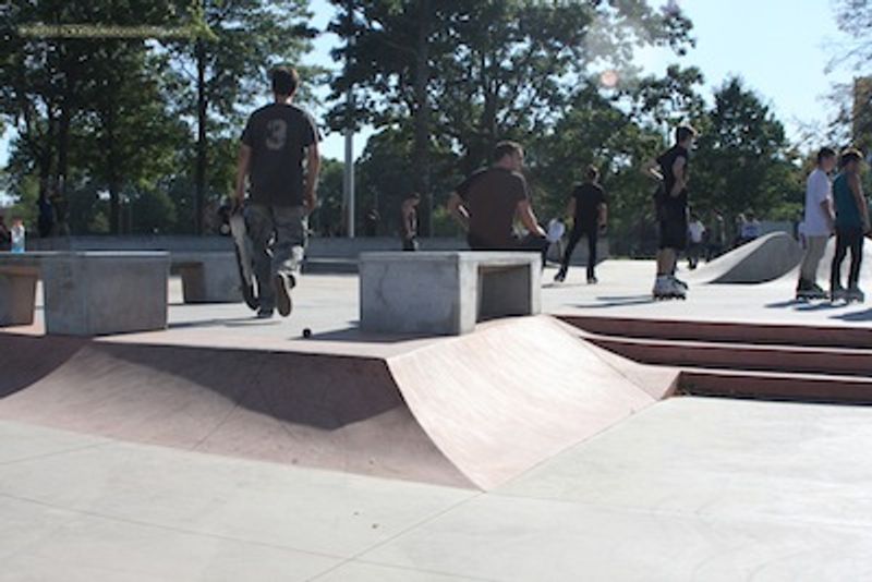 Astoria Skate Plaza