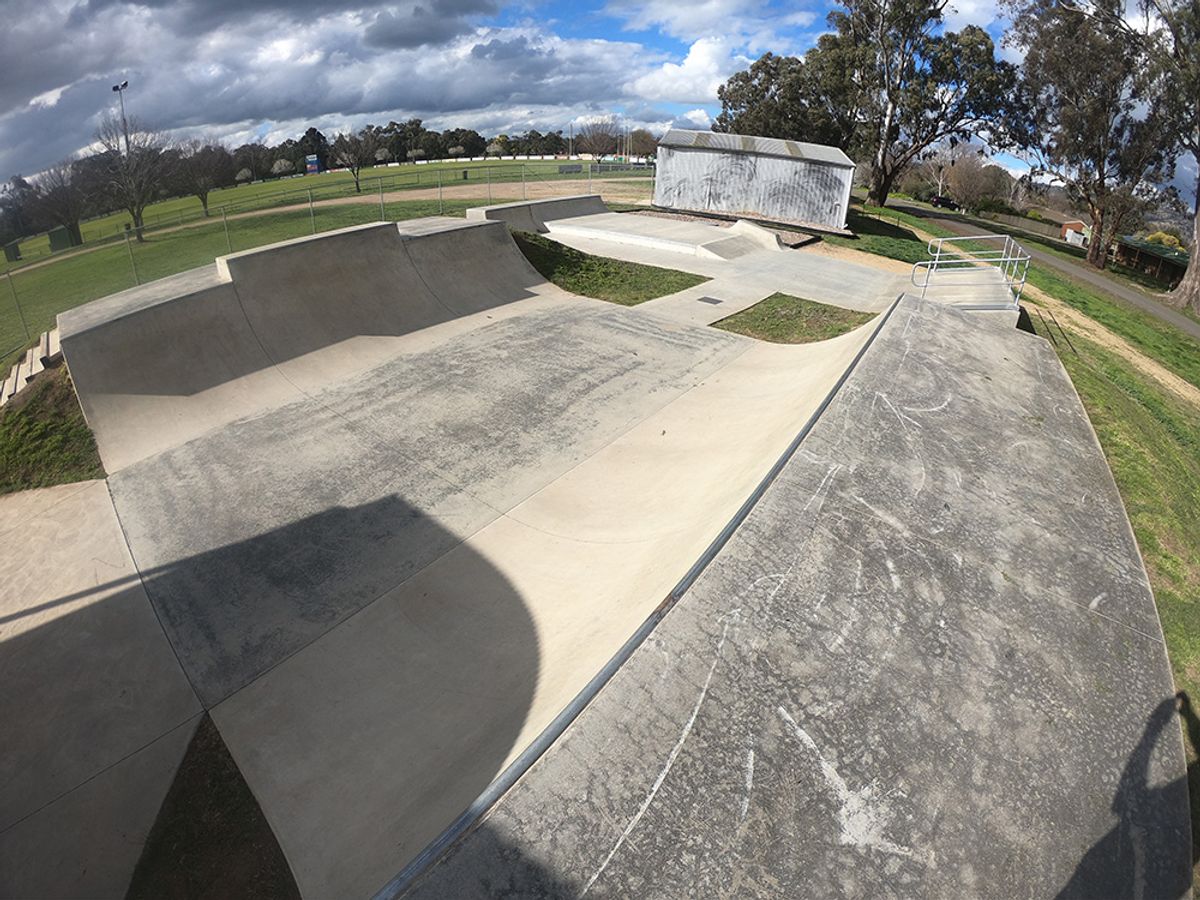 Avenel MIni Ramp skatepark