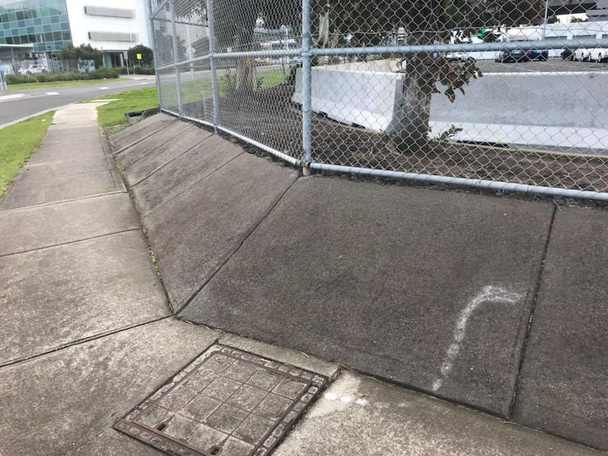 Avis Hip skate spot