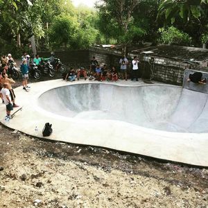 Balangan Surf Skate Bowl