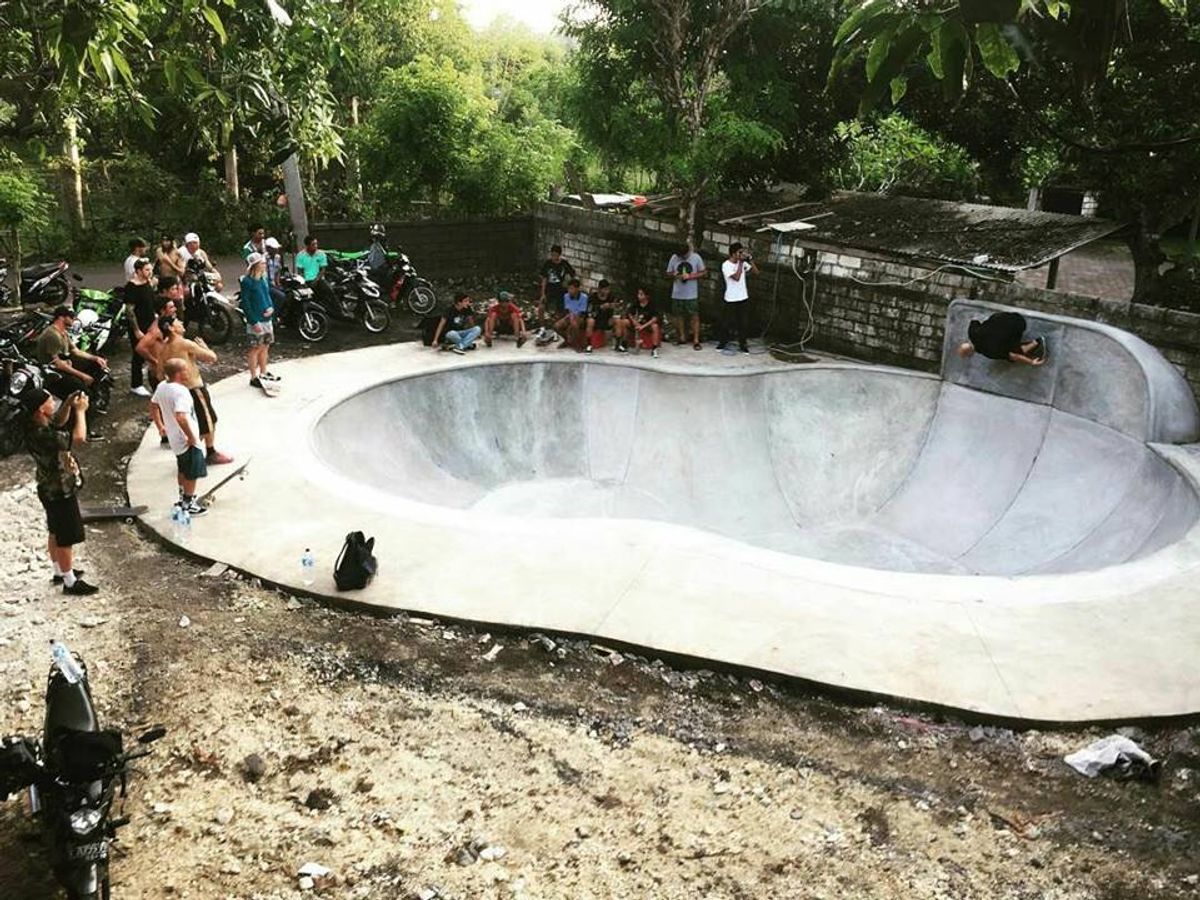 Balangan Surf Skate Bowl skatepark
