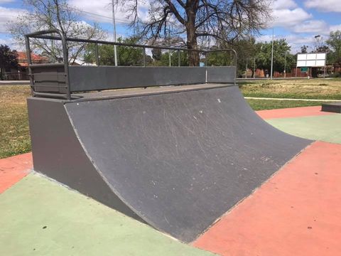 Bendigo Skatepark (CLOSED) photo 8