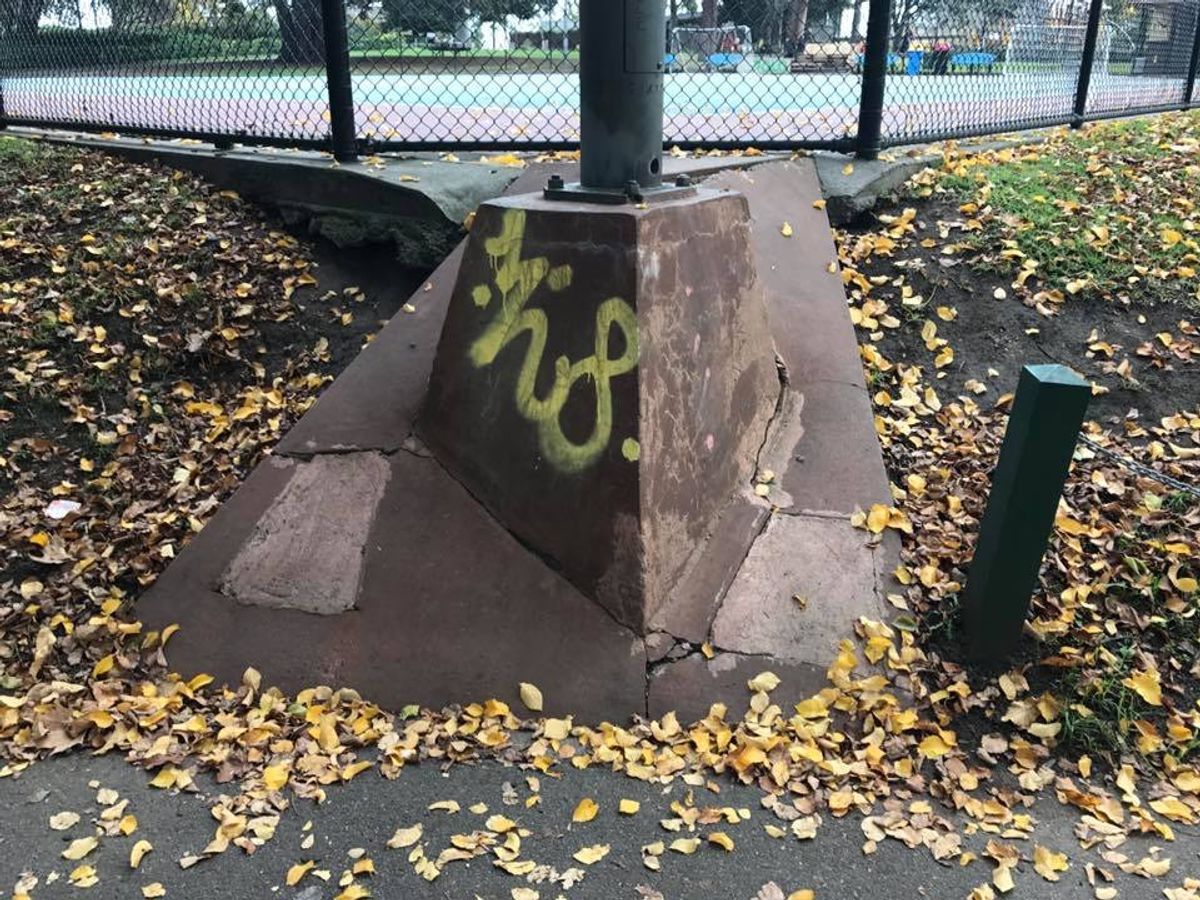 Flagstaff Bank 2 Wall skate spot