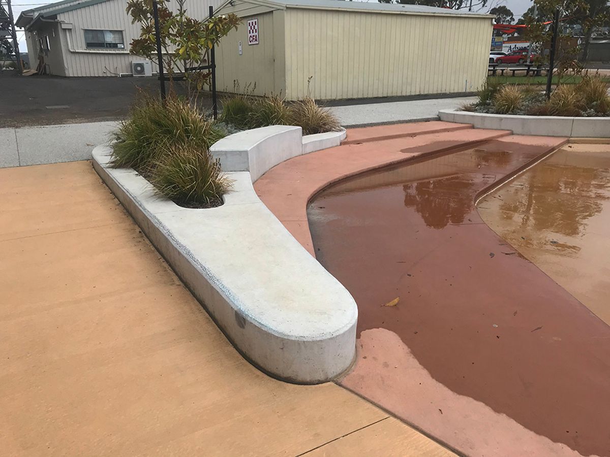 Banno Ledge skate spot