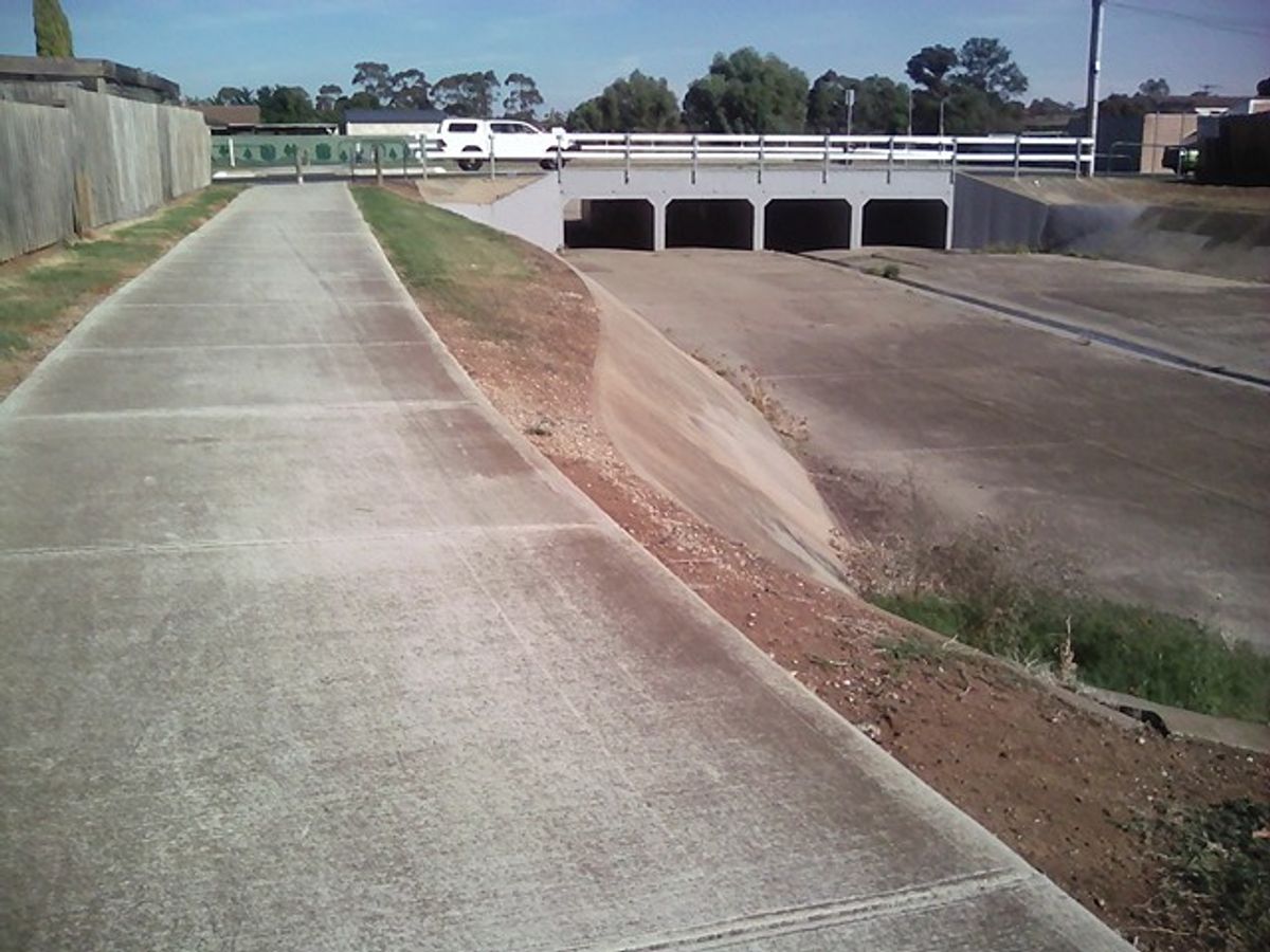 Barries Road Ditch skate spot