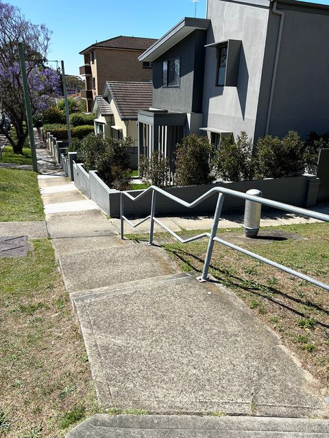 Barker Rail photo 2