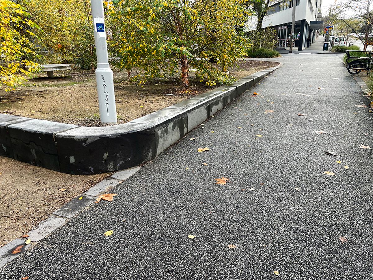 Barry's Ledge skate spot