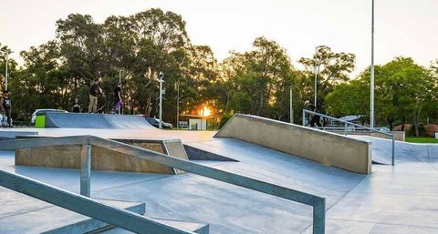 Bina Parkland Skatepark photo 8