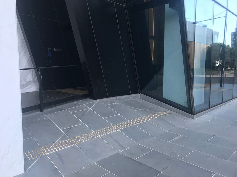 Black Bank to Wall 