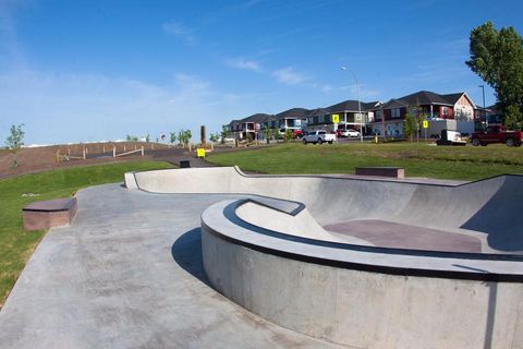 Blackfalds Skatepark photo 5