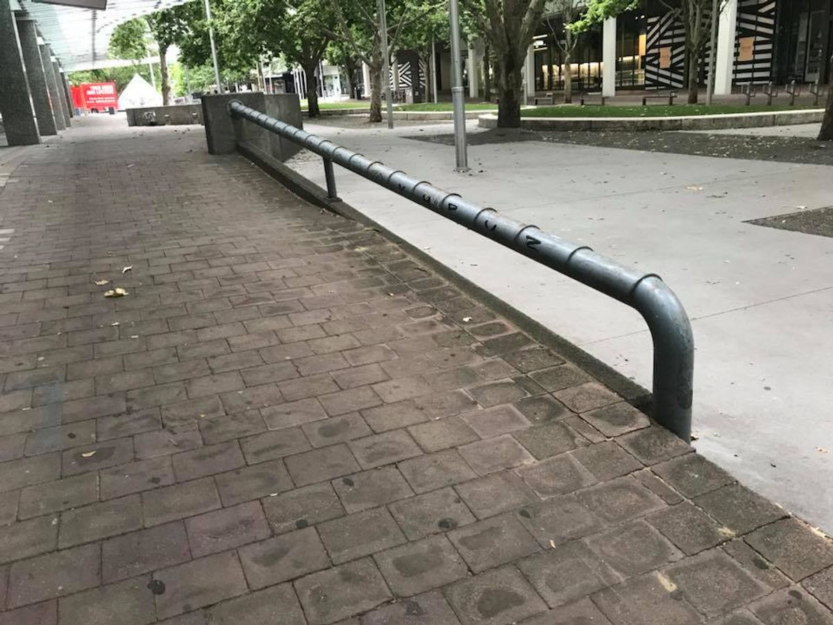 Blue Bar skate spot