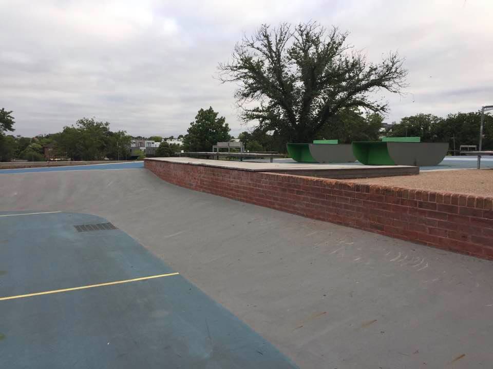 Box Hill Gardens Bank