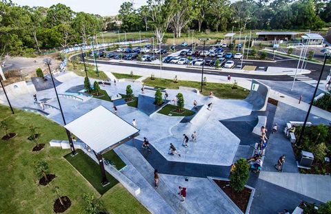 Bracken Ridge Plaza photo 4