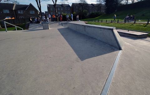 Bradford Skatepark photo 3