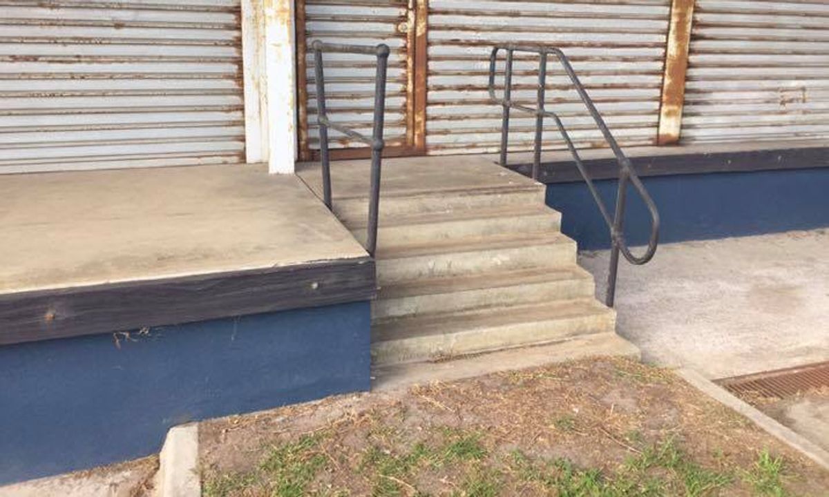 Braeside Overrail skate spot
