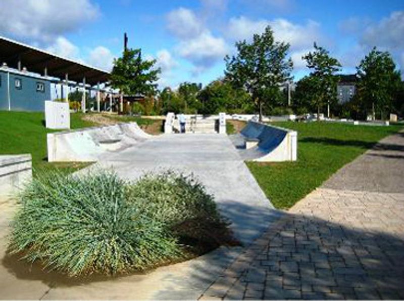 Brant's Crossing Plaza